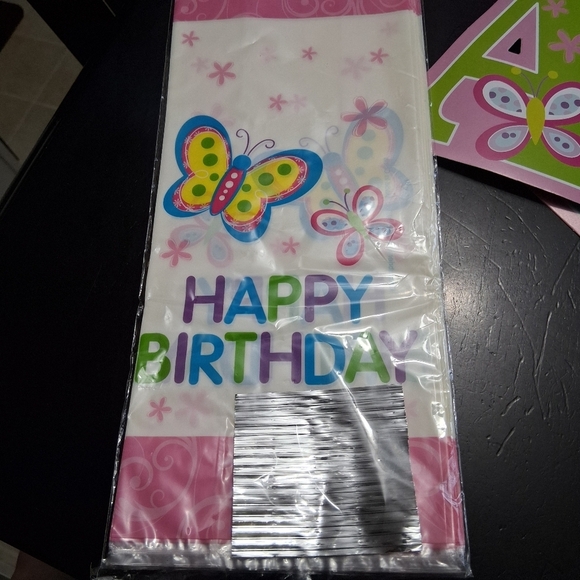 Birthday Supplies For A Little Girl Butterfly Theme - Picture 7 of 8